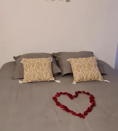 La Maison Du Bonheur Et Son Jacuzzi Sur Terasse *